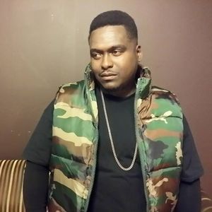 Meet your Posher, Mackey